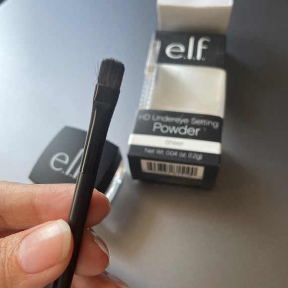 Elf under eye settings powder - Picture 8 of 11